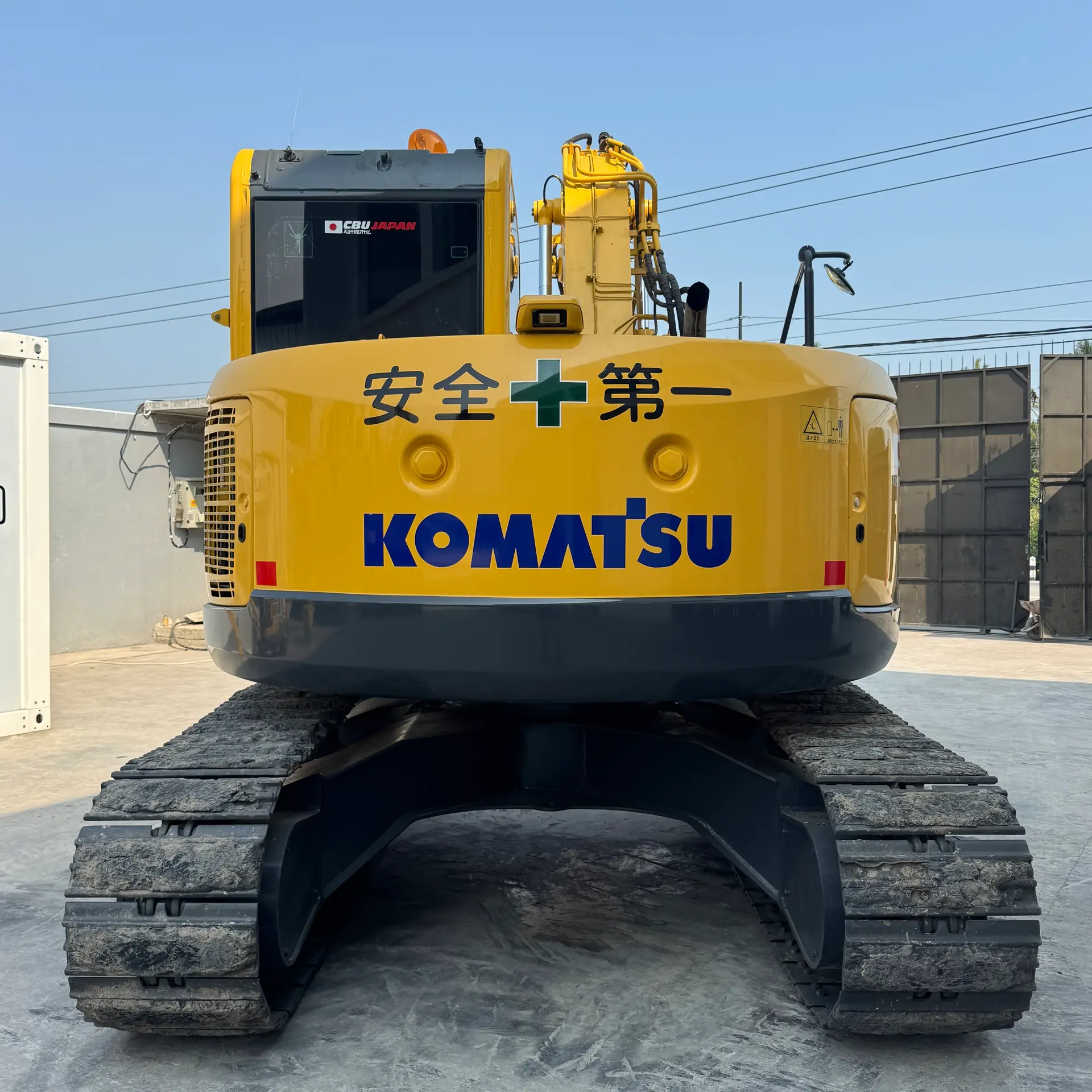 KOMATSU PC138US-8 - 29072, tampak belakang