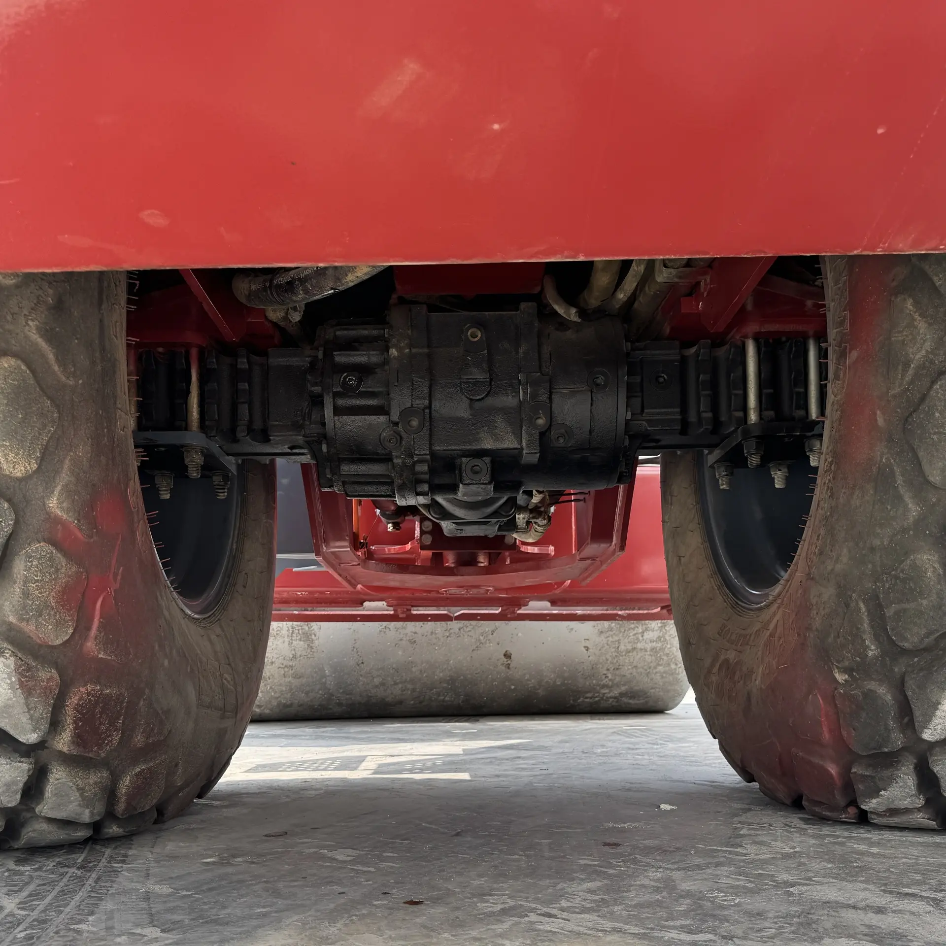 DYNAPAC DRS120D - 10300194VNE011888, undercarriage