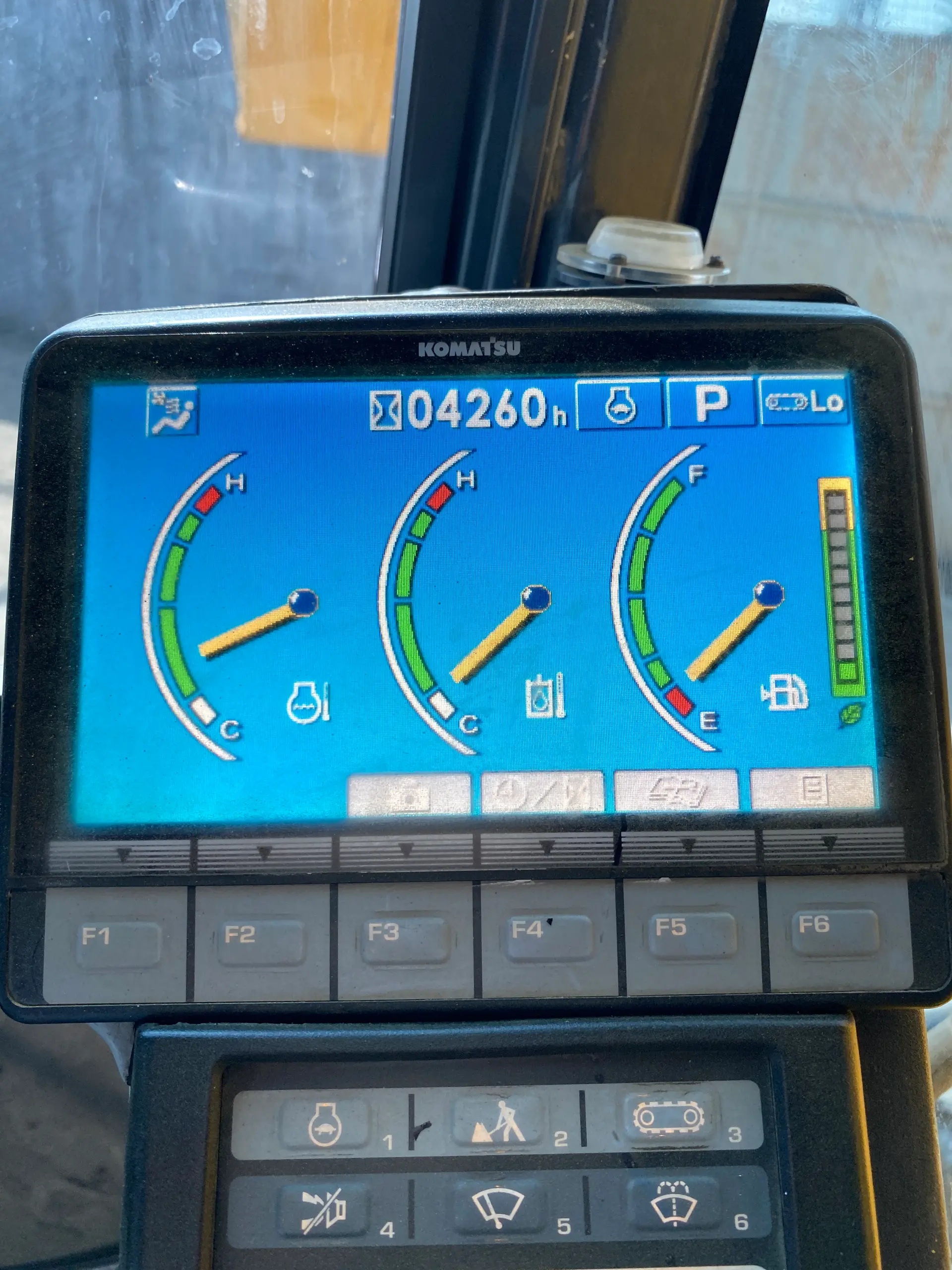 KOMATSU PC128US-8 - 21221, ruang kabin & monitor unit