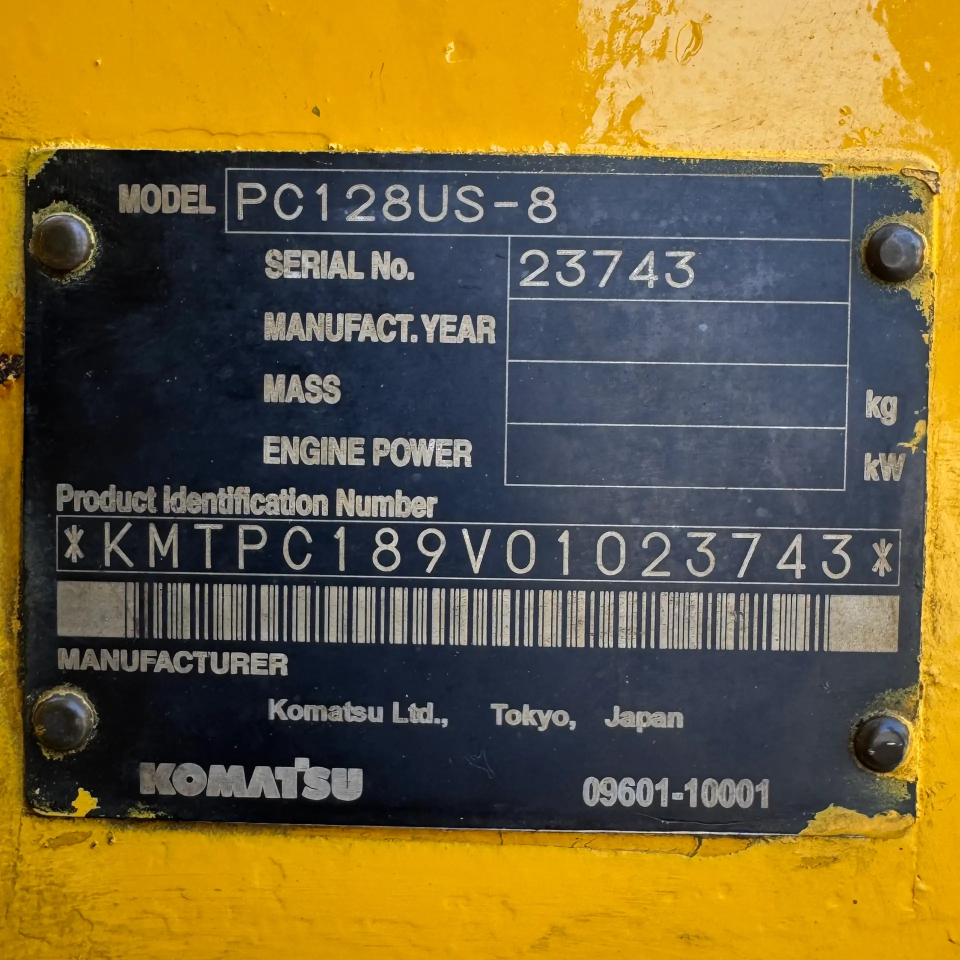 KOMATSU PC128US-8 - 23743, plat identitas unit