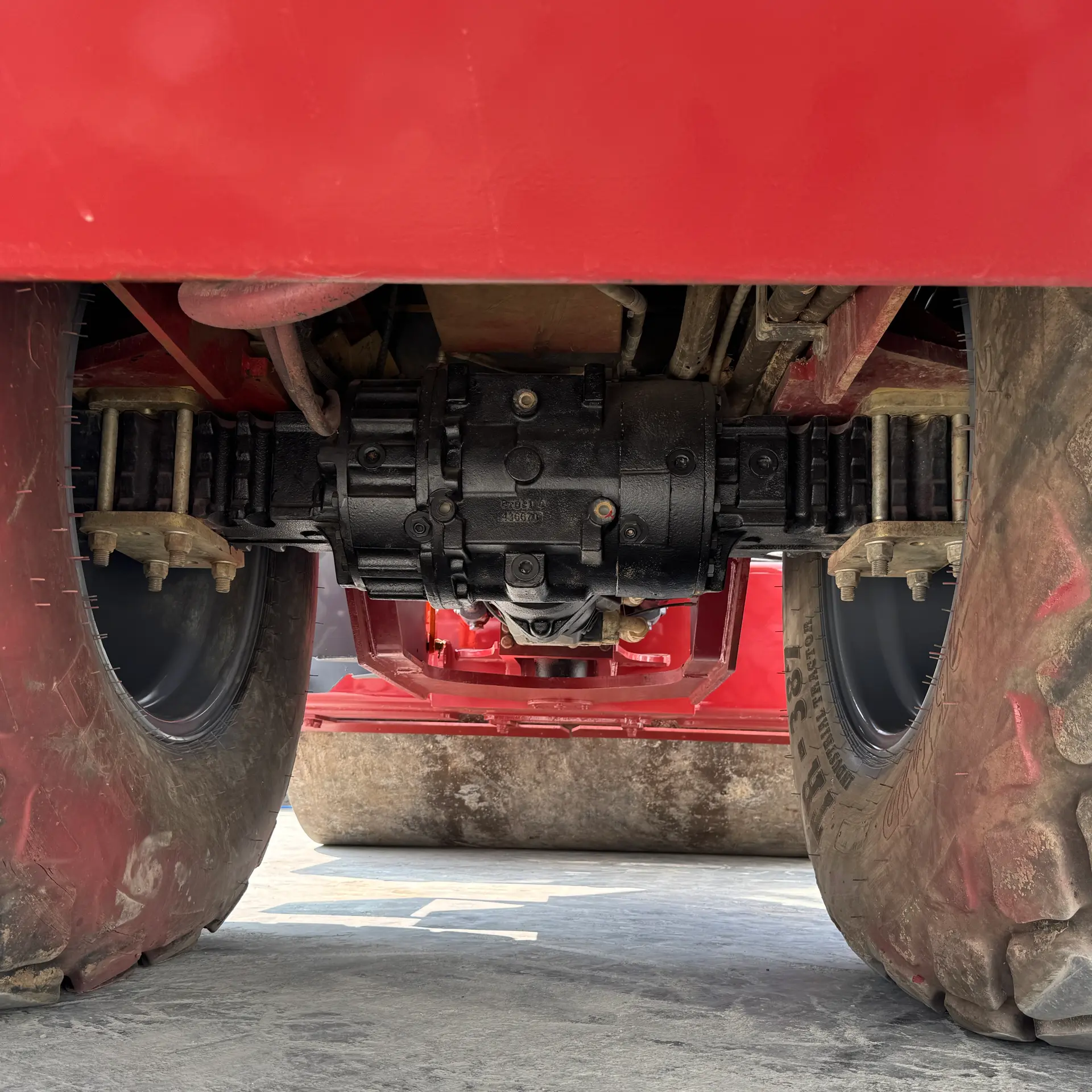 DYNAPAC DRS120D - 10300194KME011142, undercarriage