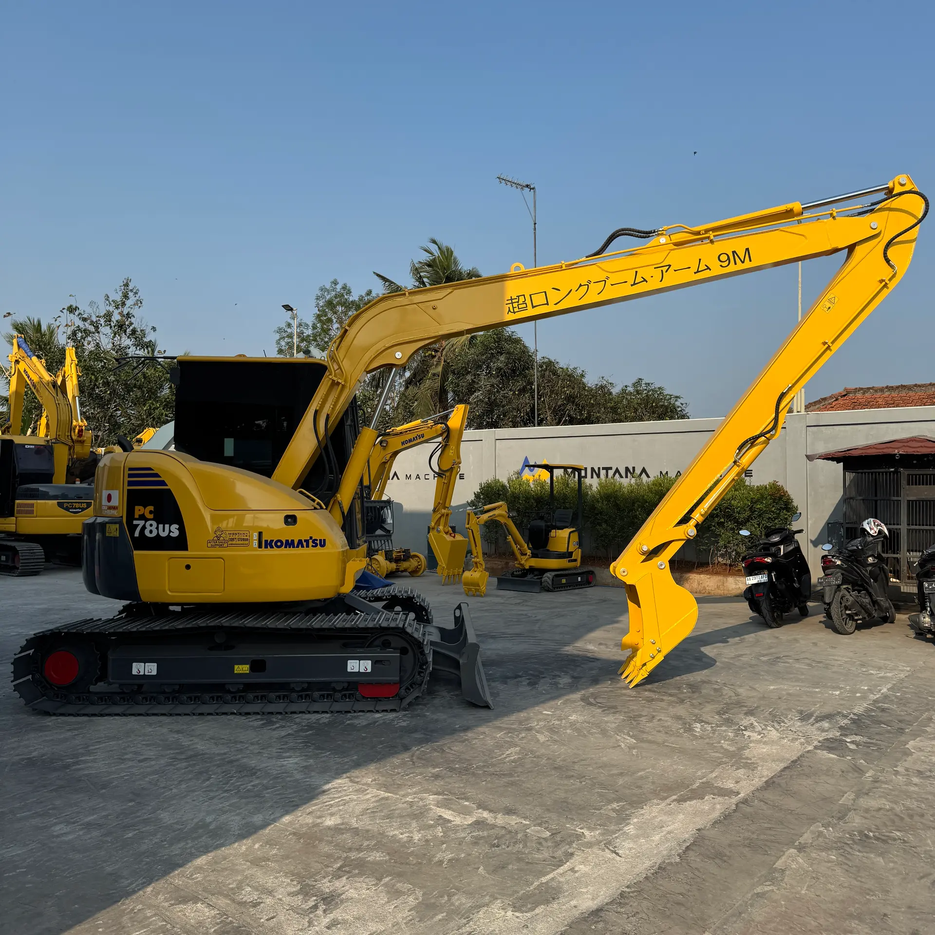 KOMATSU PC78US-8 - 27400, tampak samping kanan