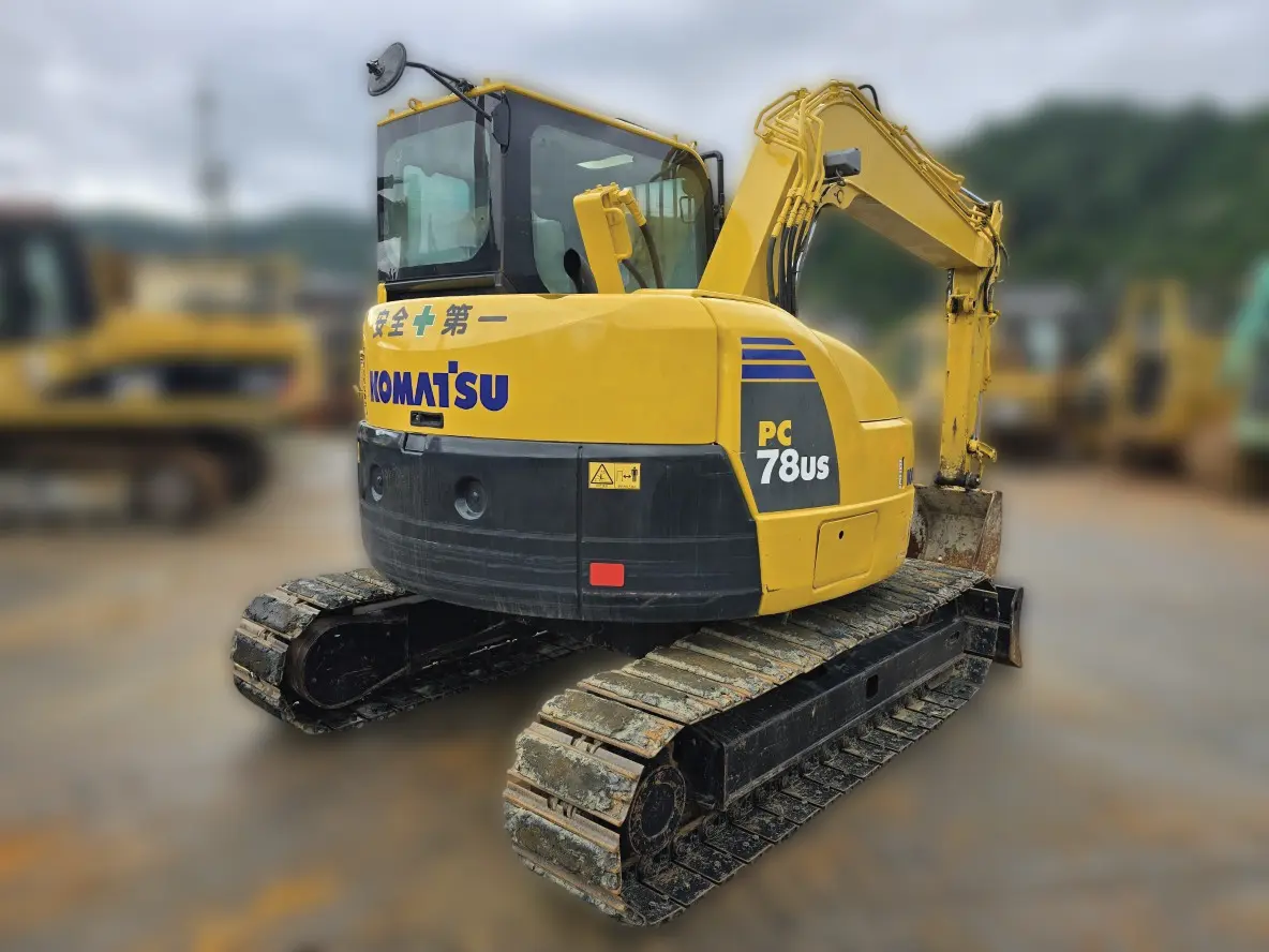 KOMATSU PC78US-8 - 15287, tampak samping kiri