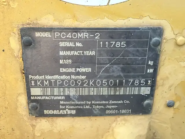 KOMATSU PC40MR-2 11785, ruang kabin & monitor unit