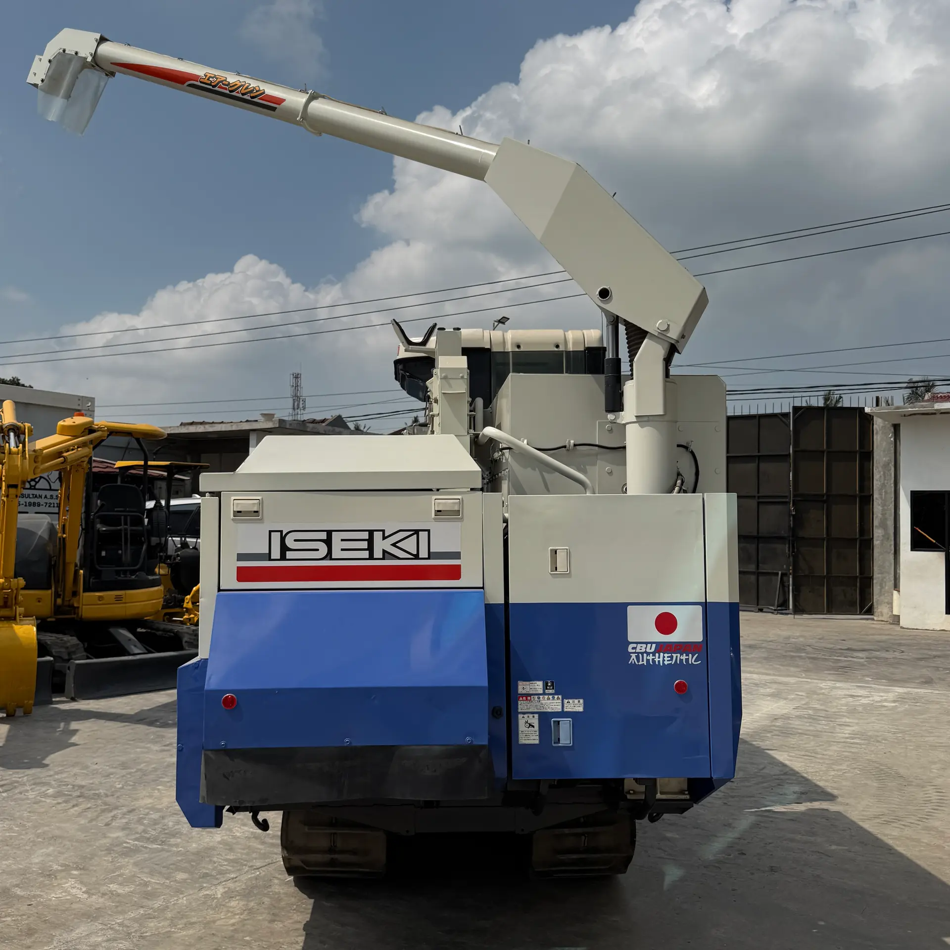 ISEKI HC350G-CR - 100280, tampak belakang