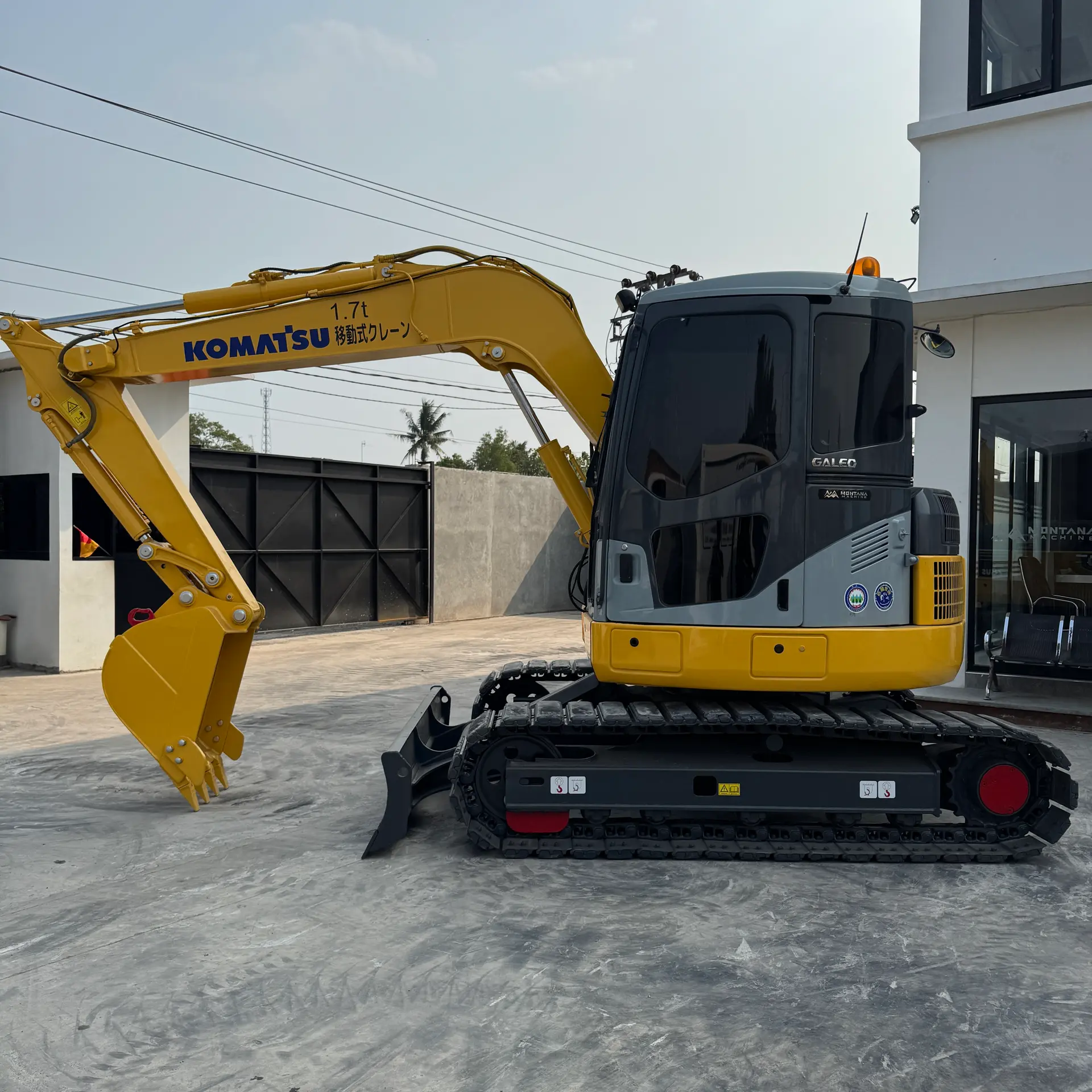 KOMATSU PC78US-6N0 - 8447, left side view
