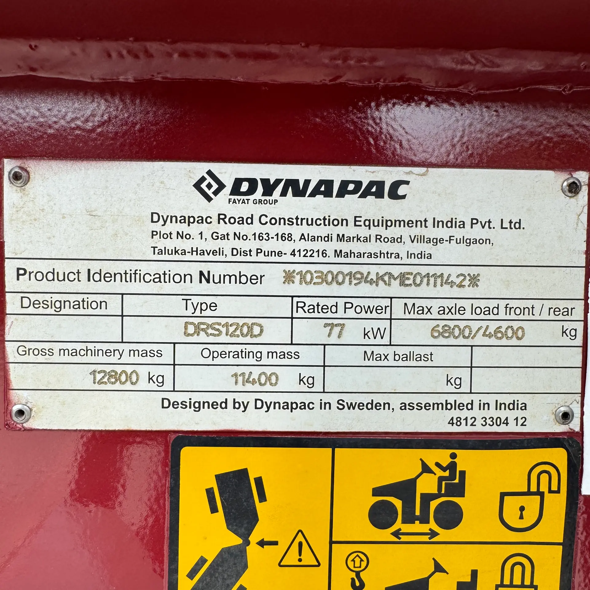 DYNAPAC DRS120D - 10300194KME011142, plat identitas unit