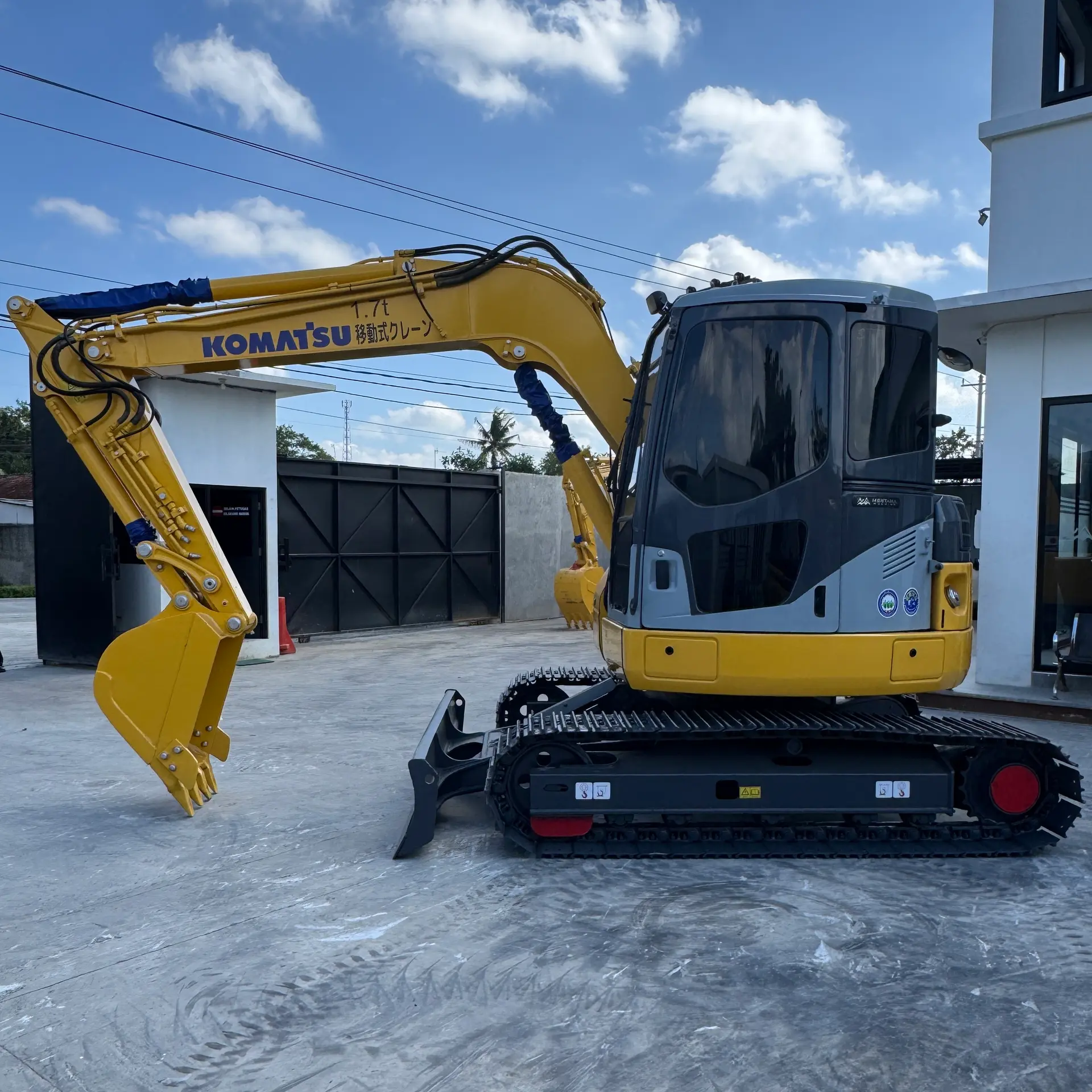 KOMATSU PC78US-6E0 - 5929, tampak samping kiri