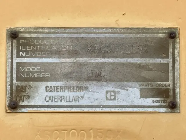 CATERPILAR D3C 5CJ00159, ruang kabin & monitor unit