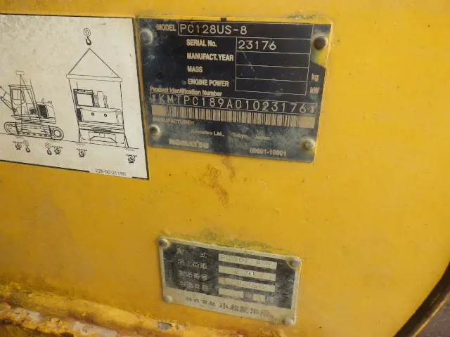 KOMATSU PC128US-8 - 23176, left side view