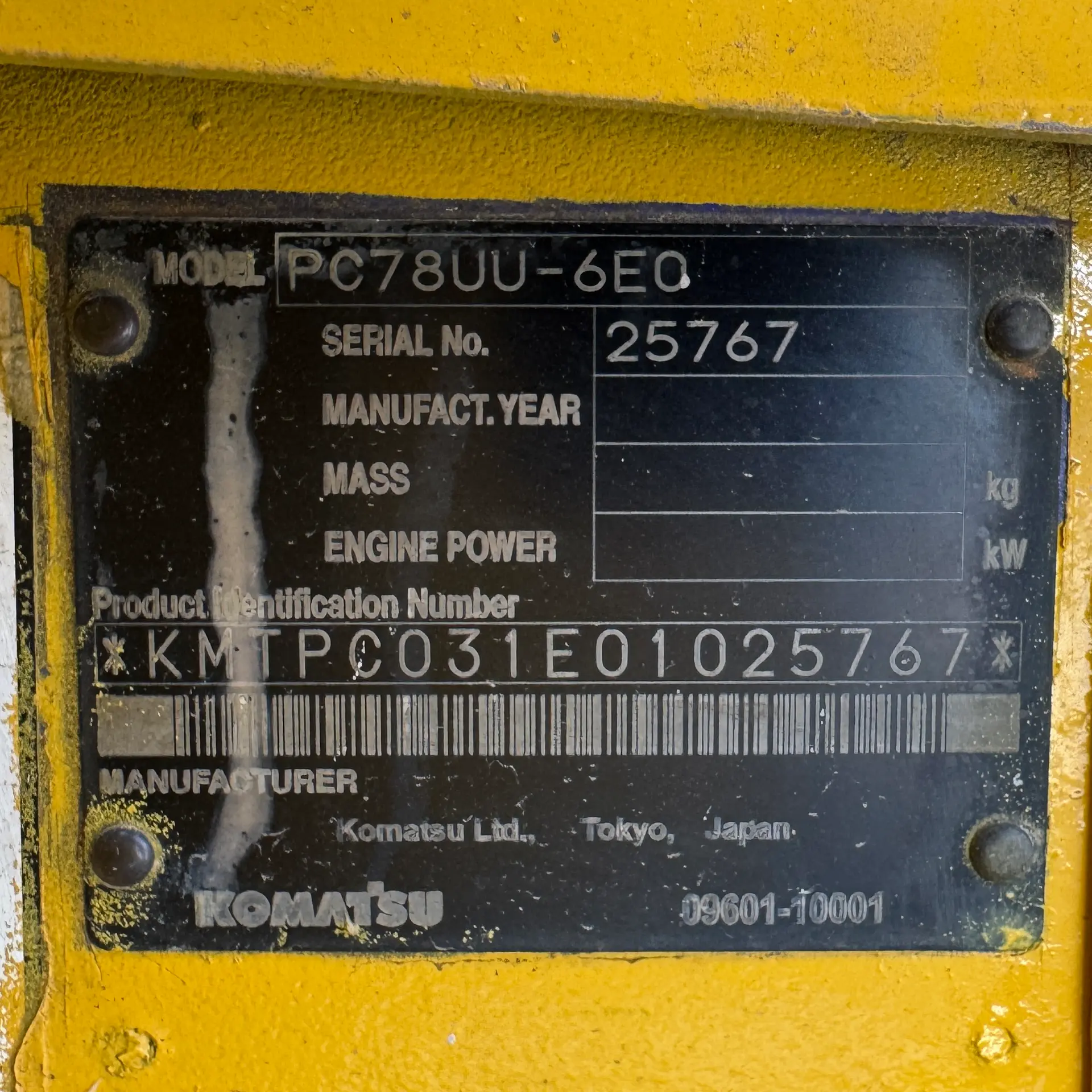 KOMATSU PC78UU-6E0 - 25767, unit identification plate