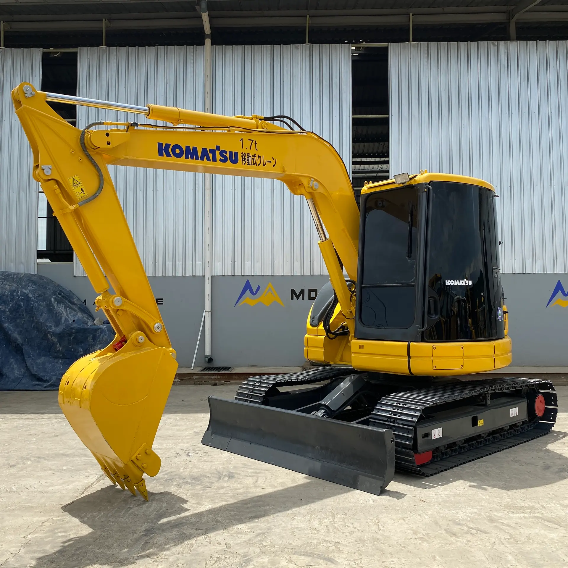 KOMATSU PC78US-5 - 1150, full front view of the unit