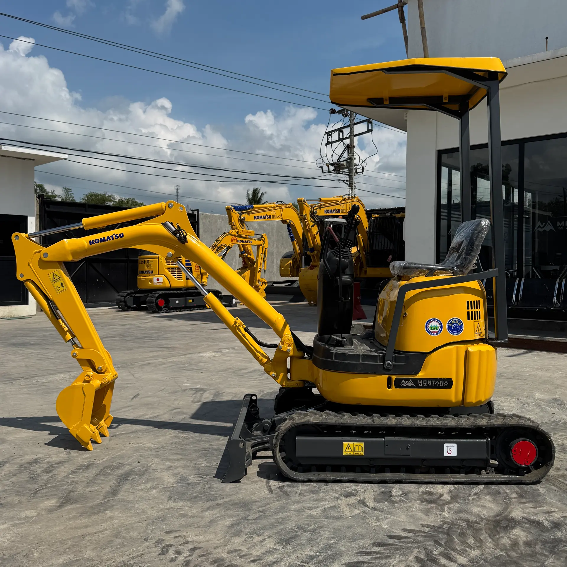 KOMATSU PC10MR-1 31356, tampak samping kiri