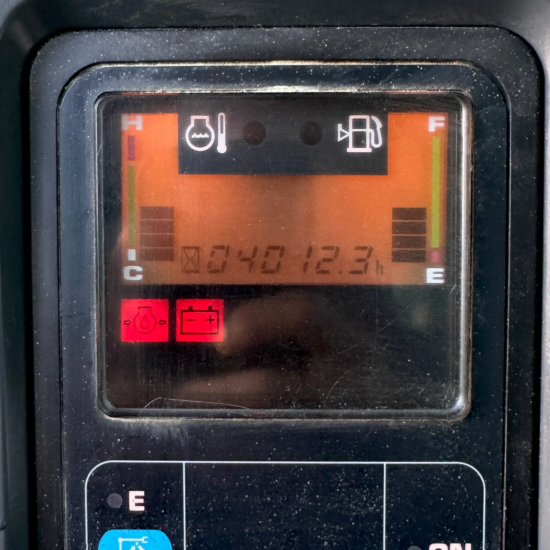 KOMATSU PC78US-6E0 - 5929, ruang kabin & monitor unit