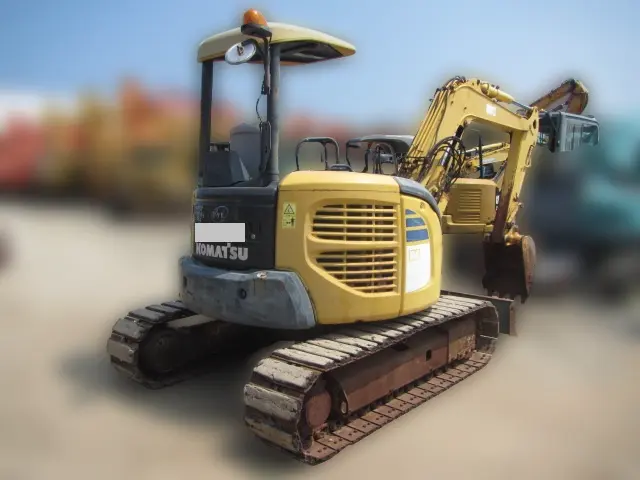 KOMATSU PC40MR-2 - 11363, tampak belakang