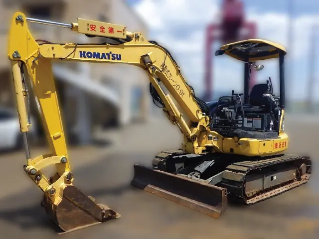 KOMATSU PC40MR-3 - 15699, right side view