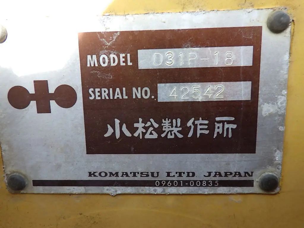 KOMATSU D31P-18 - 42542, right side view