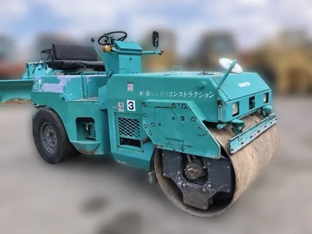 KOMATSU JV40CW-3 - 5072, tampak depan keseluruhan unit