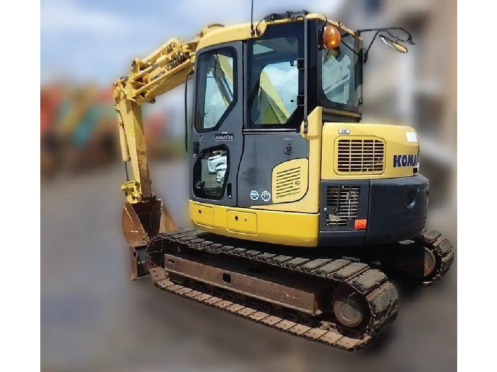 KOMATSU PC78UU-8 - 18517, tampak belakang