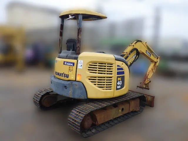 KOMATSU PC40MR-3 - 18505, tampak belakang