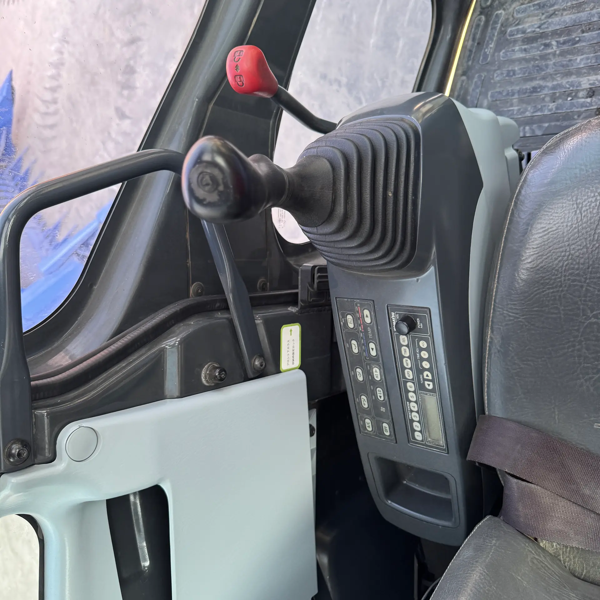 KOMATSU PC78UU-6E0 - 25767, damage details / inspection findings