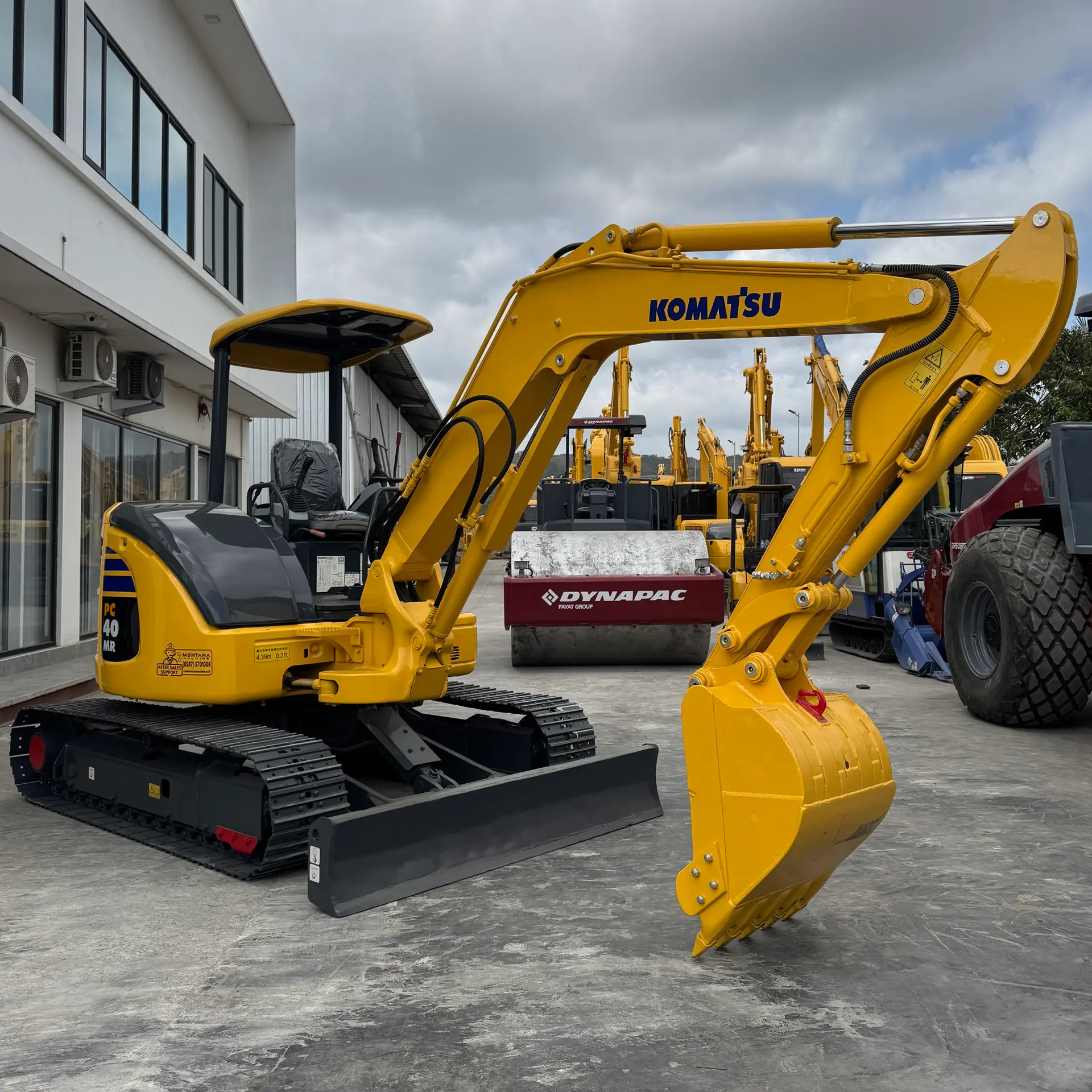 KOMATSU PC40MR-2 - 9416