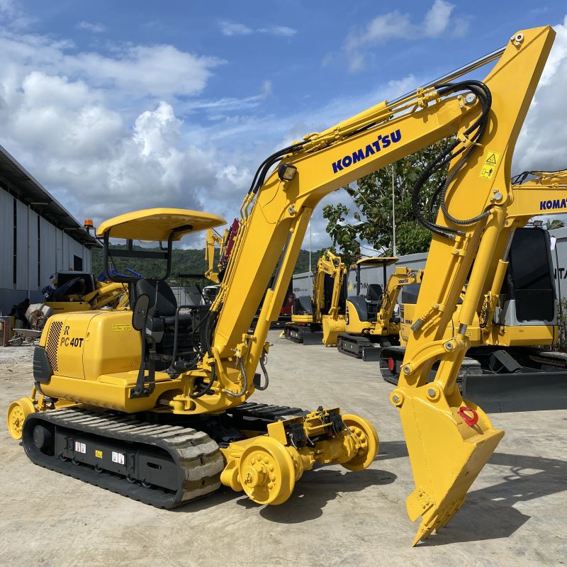 Komatsu PC40T-7