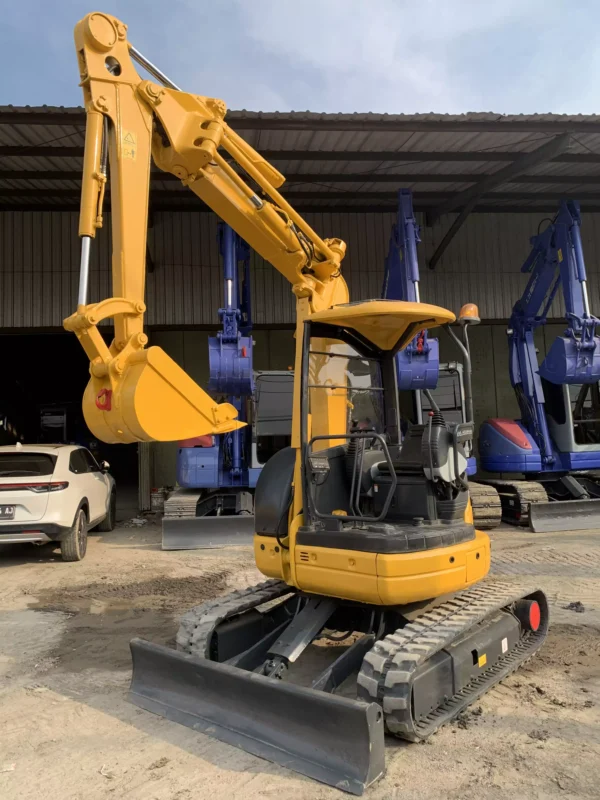 Excavator Komatsu PC38UU-3 8158 Built-Up TH. 2025 - Image 2