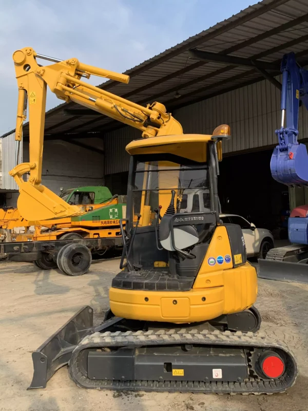 Excavator Komatsu PC38UU-3 8158 Built-Up TH. 2025 - Image 5