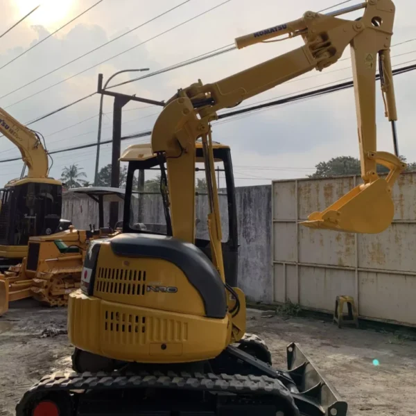 Excavator Komatsu PC38UU-3 8158 Built-Up TH. 2025